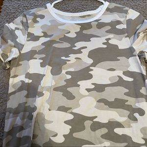 plain camo t-shirt with white collar
